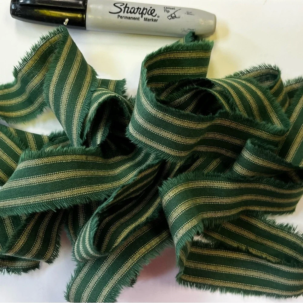 New item 4 Yard Fabric Ribbon Strip 1-1/4” wide HOMESPUN green stripe Christmas